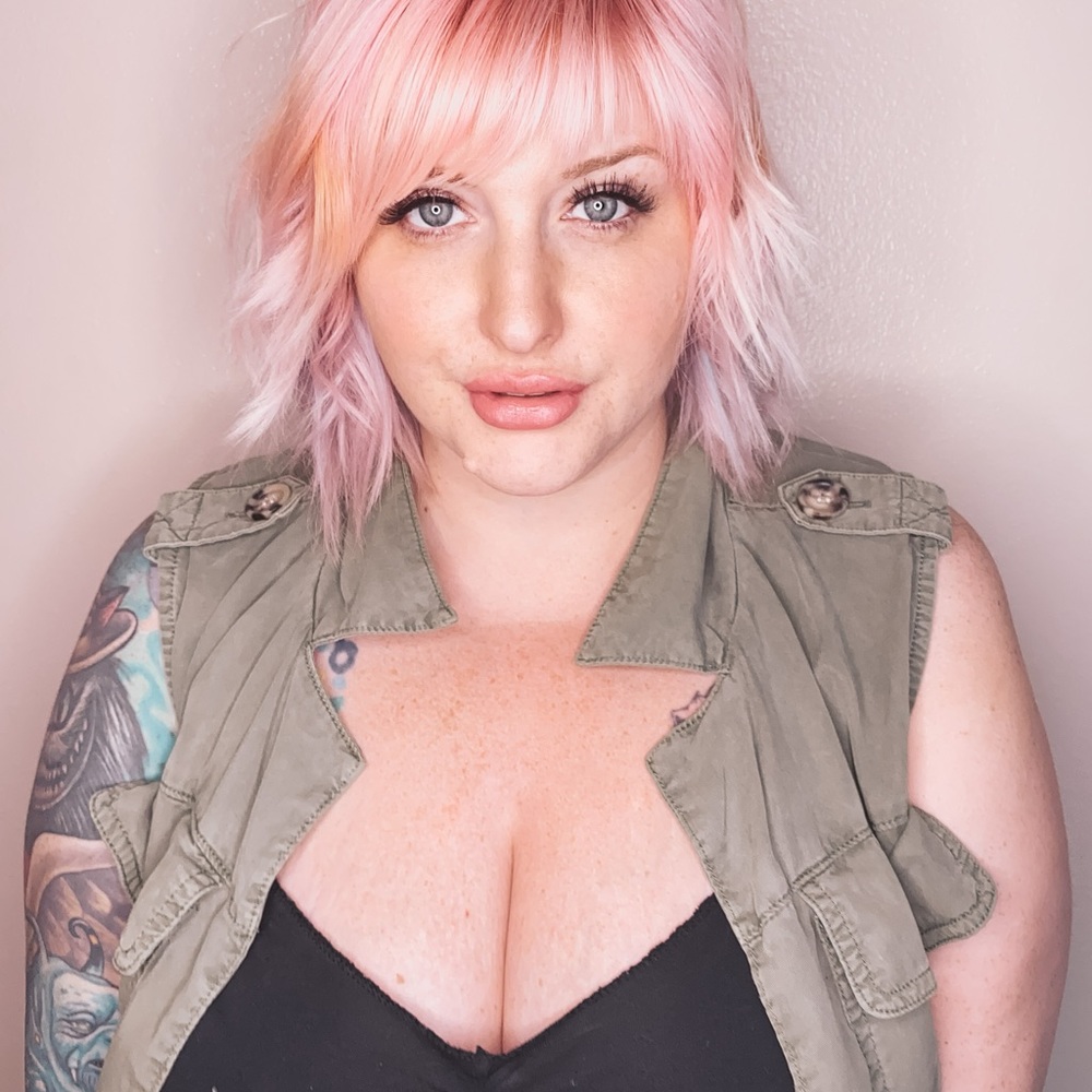 Meet your Posher, Talia